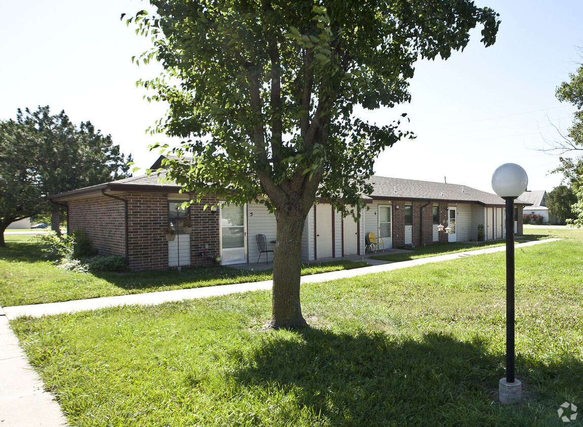 Building Photo - Sunflower Apartments