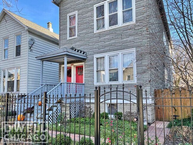 Foto del edificio - 1637 N Richmond St