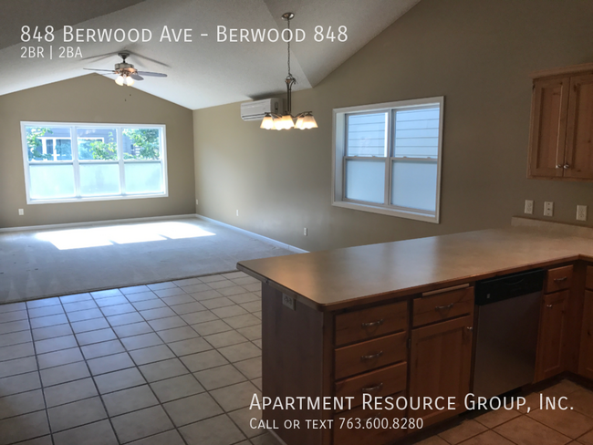 Building Photo - 848 W Berwood Ave