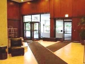 Primary Photo - 5100 N Marine Dr