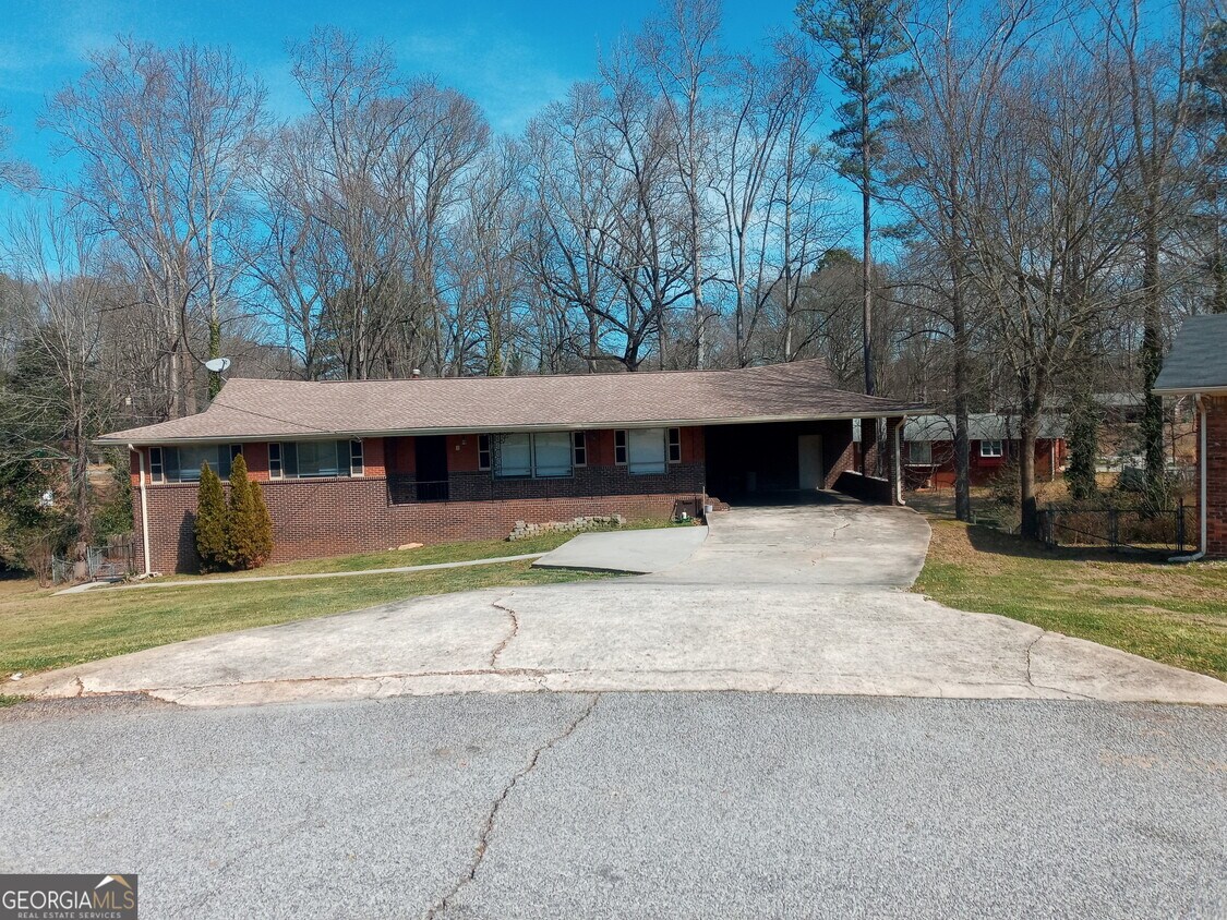 Primary Photo - 6564 Charles Dr