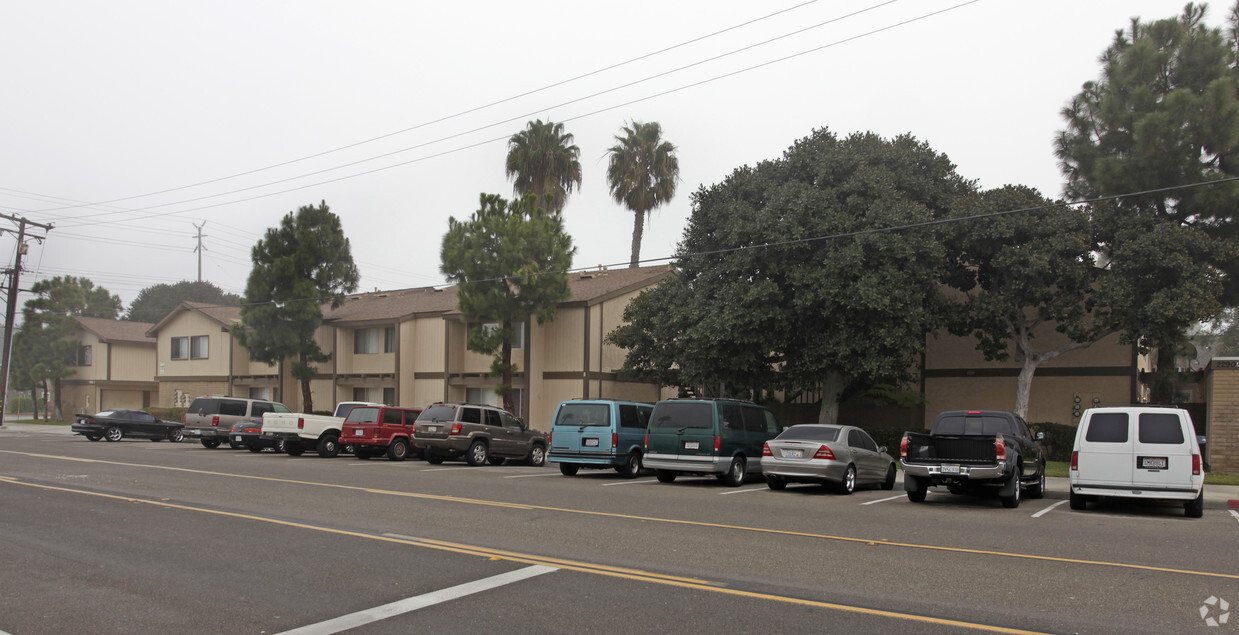 Primary Photo - The College Avenue Apartments