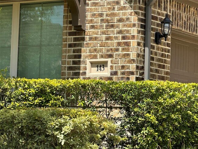 Foto del edificio - 143 Trophy Canyon Dr