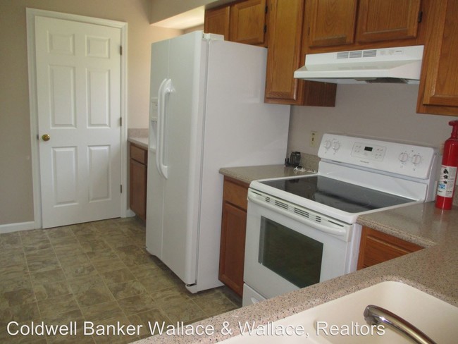 Building Photo - 7233 Ashford Glen Dr