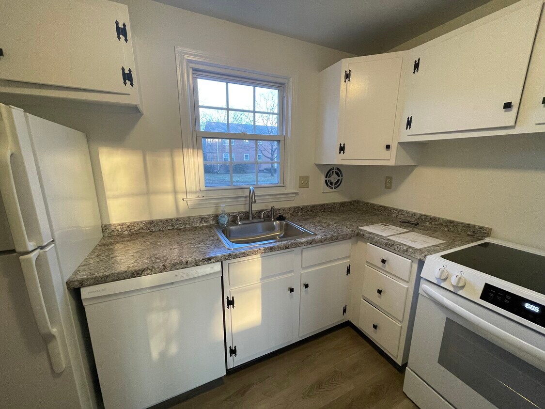 Foto del edificio - 3 Brickyard Rd