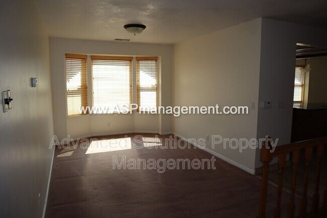 Foto del edificio - 6837 Creekcove Way