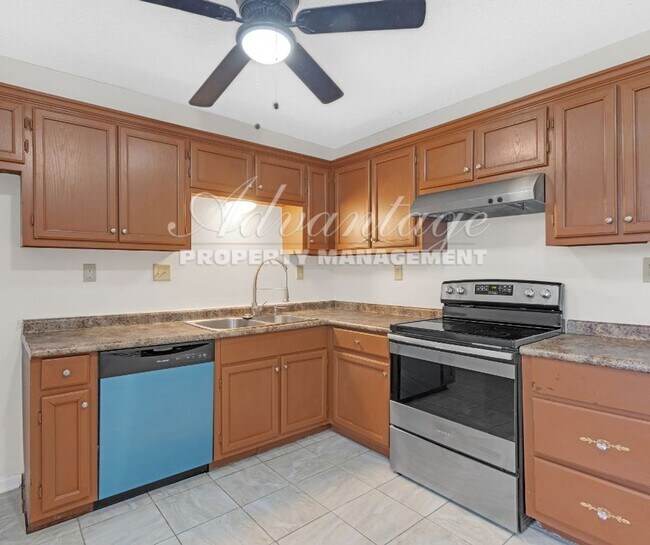 Building Photo - - Open to Section 8 -Newly Renovated 3 Bed...