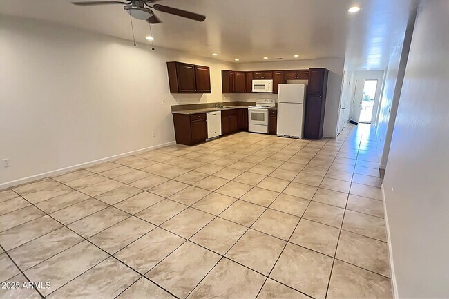 Building Photo - 3894 N Tani Rd
