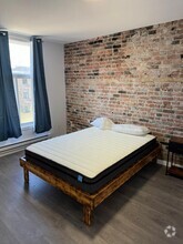 Building Photo - 4827 Rue Saint-Urbain