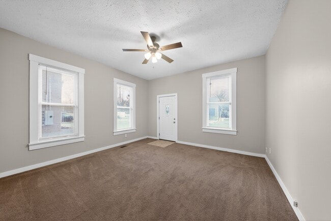 Foto del edificio - 4206 Colerain Ave