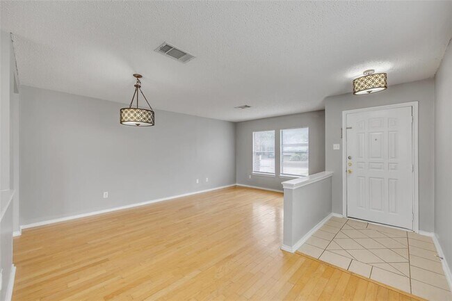 Building Photo - 2514 Byfield Dr