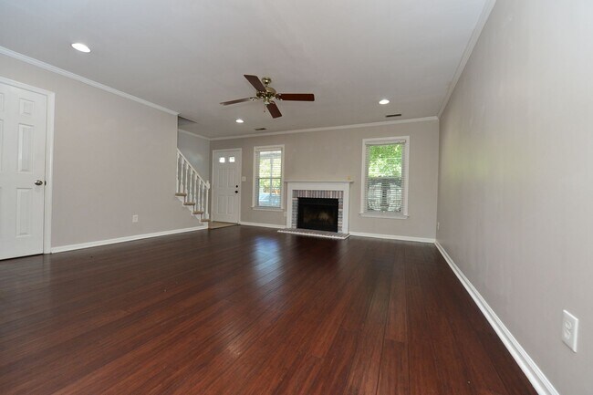 Building Photo - 534 Pine Tops Ct