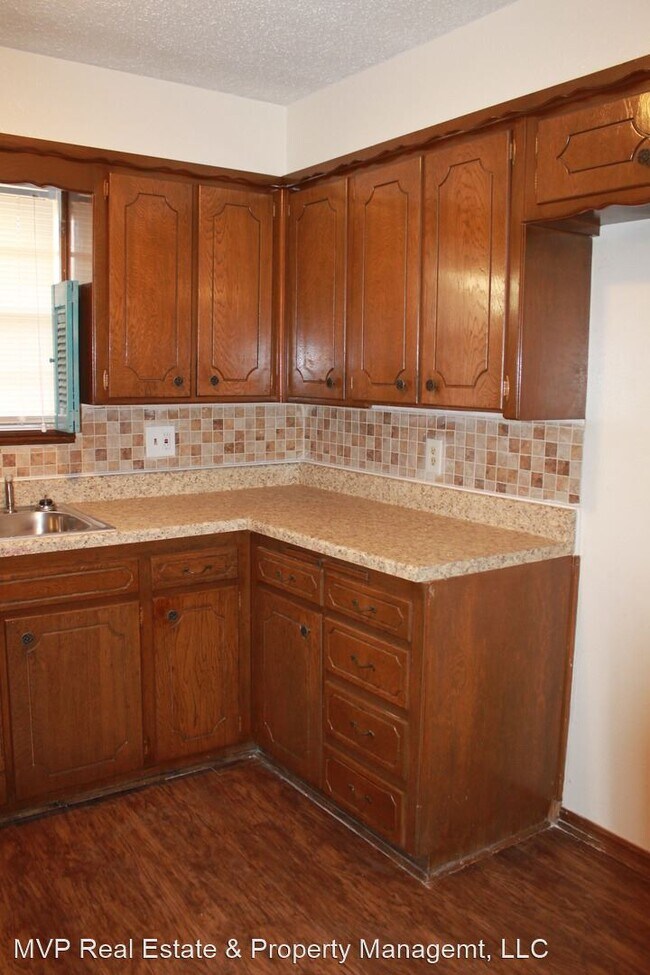 Building Photo - 3 br, 1.5 bath House - 4308 Bonaparte Blvd