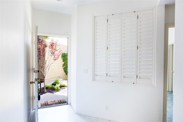 Building Photo - 72 Vassar Aisle