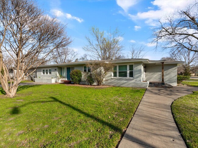 Foto del edificio - 4201 Anita Ave