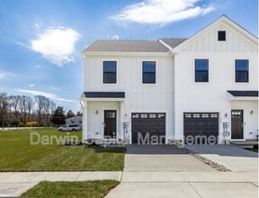 Building Photo - 385 N Tuckahoe Rd