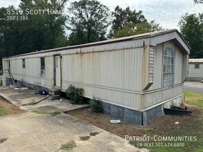 Building Photo - 8510 Scott Hamilton Dr
