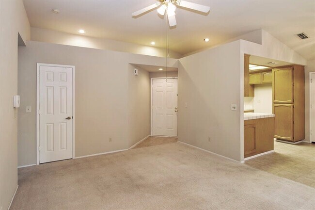 Building Photo - 9385 Morcott Way