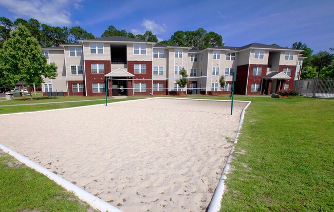 Tiger Bay | Gainesville, FL | Cancha de voleibol de arena - Tiger Bay