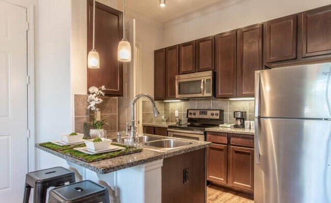 Building Photo - 1 bedroom in Conroe TX 77384