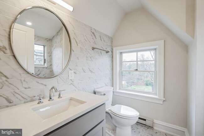 Building Photo - 9 Pennsylvania Ave