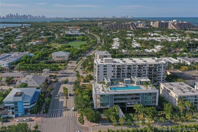 Building Photo - 101 Sunrise Dr