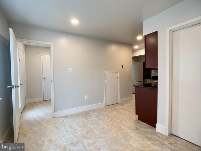 Building Photo - 4523 Logsdon Dr