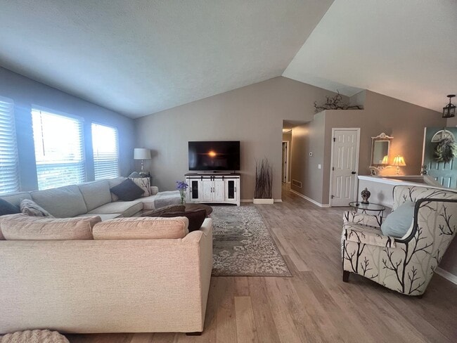 Building Photo - Beautiful 4 bedroom home in Caledonia