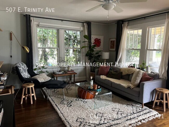 Building Photo - MOVE IN SPECIAL:  $200 OFF RENT Renovated,...