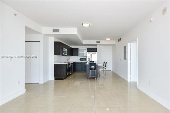 Foto del edificio - 90 SW 3rd St