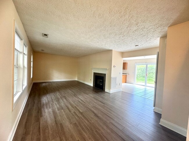 Photo - 270 Tall Oak Blvd NW Townhome
