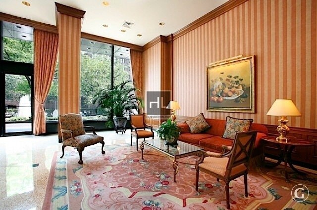 Building Photo - Large Luxury 1 bedroom in UES - York Avenue