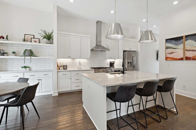 Foto del edificio - 3206 West End Cir