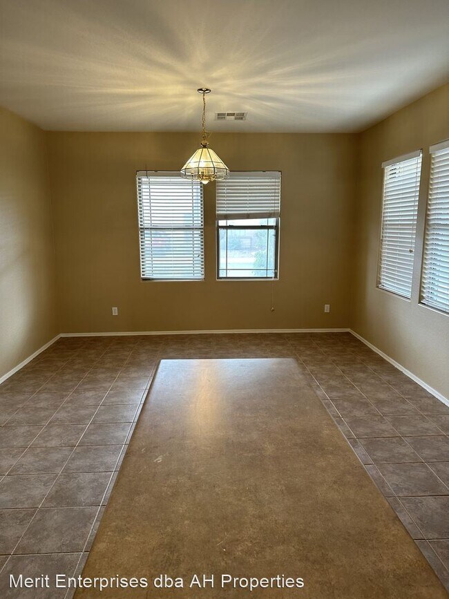 Foto del edificio - 3 br, 2 bath House - 44456 W EDDIE WAY
