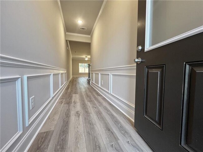 Foto del edificio - 5495 Rock Place Ct