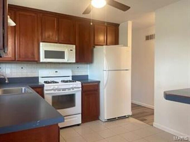 Foto del edificio - Welcome Home to Johnstown Drive!