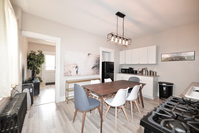 Cocina/comedor - 2106 Pogue Ave