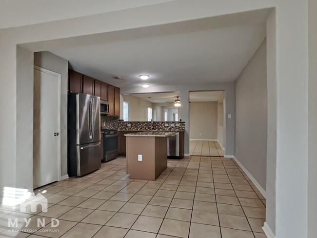 Foto del edificio - 21307 Shadow River Ln