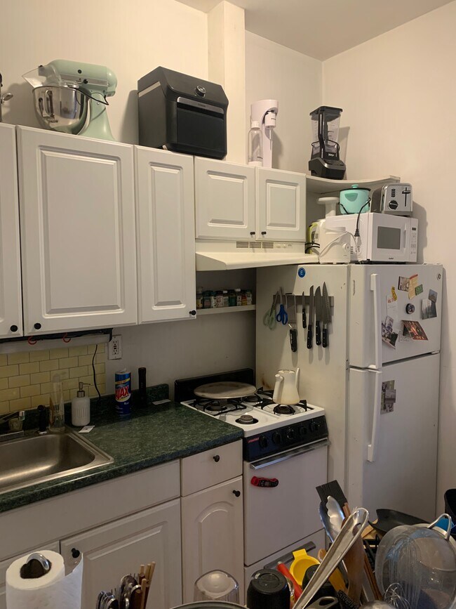 Foto del edificio - 802 Grand St