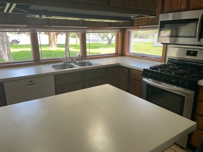 Kitchen island view to yard - 9 Miles St