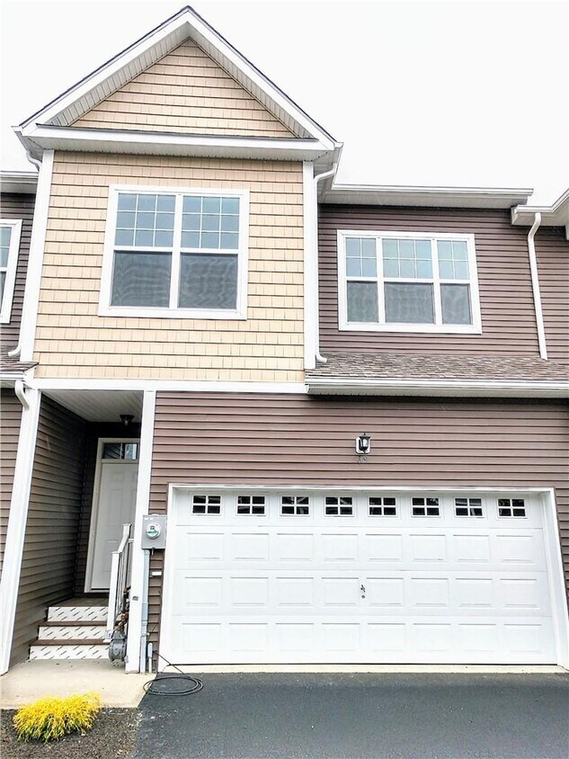 Foto principal - 69 Magnolia Pk Rd