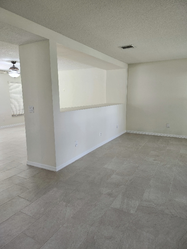 Photo - 13667 Phoenix Dr House