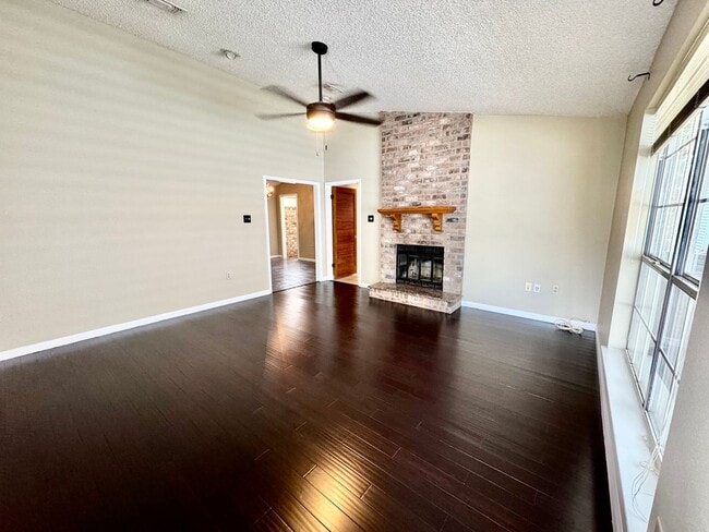 Photo - Prime Baton Rouge Location! 3BR Garden Home Across from Perkins Rowe