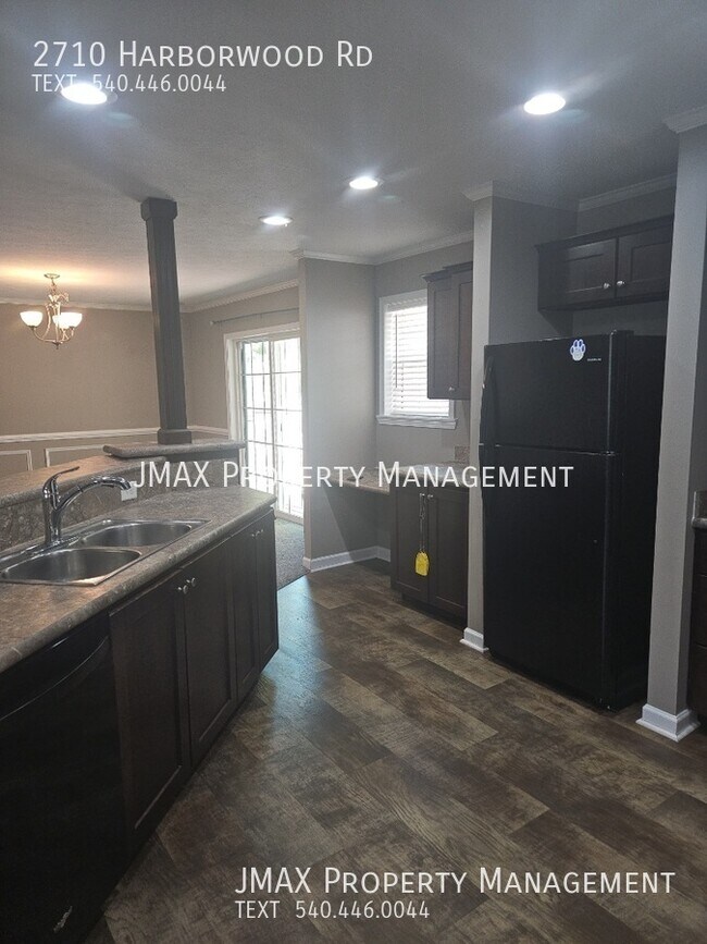 Foto del edificio - 2710 Harborwood Rd