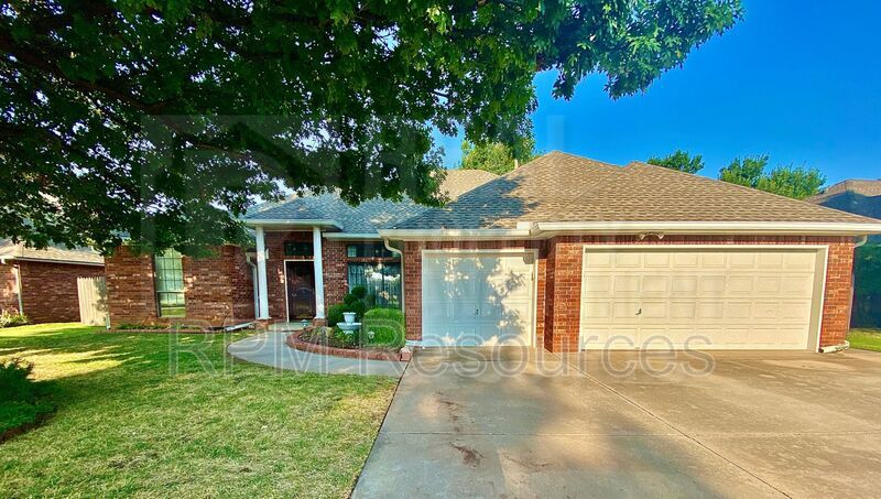 Primary Photo - 216 Castle Rock Rd