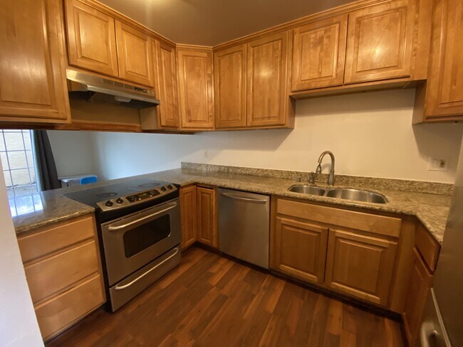 Building Photo - 3466 Bathgate Ln