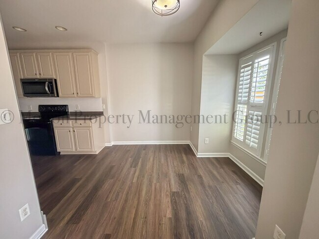 Foto del edificio - 9535 Shumacher Ave NW