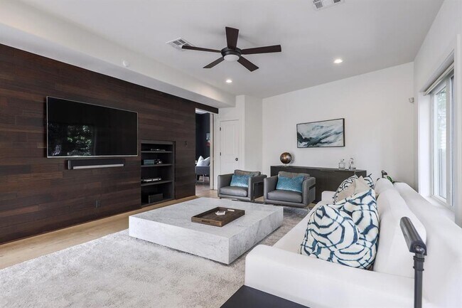 Foto del edificio - 1010 Hillside Ave