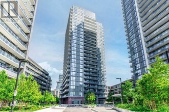 Building Photo - 38 Forest Manor Rd Building Photo - 38 Forest Manor Rd