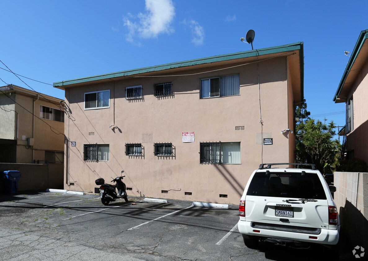 Building Photo - 4166 Inglewood Blvd